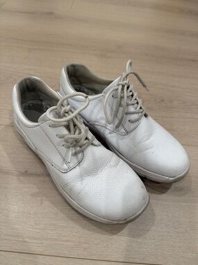 Nursing white shoes for Hospital